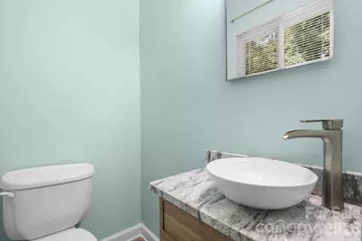 704 4th Street SW, Conover, NC 28613 - Photo 13