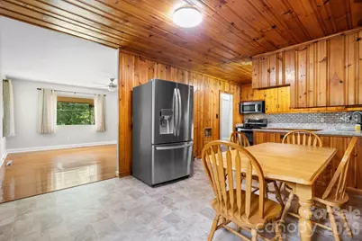 704 4th Street SW, Conover, NC 28613 - Photo 7