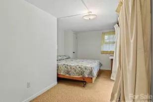 144 Florida Hill Dr, Green Mountain, NC 28740 - Photo 25