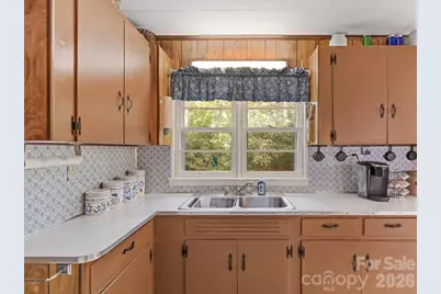 198 Florida Hill Drive, Green Mountain, NC 28740 - Photo 21