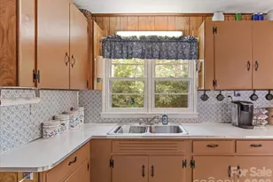 198 Florida Hill Dr, Green Mountain, NC 28740 - Photo 21