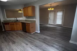 6528 Forest Cross Dr, Charlotte, NC 28216 - Photo 9