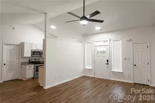 5423 Timbertop Ln, Charlotte, NC 28215 - Photo 3