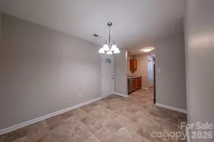 2502 Hemby Woods Dr, Charlotte, NC 28262 - Photo 7