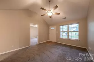 2502 Hemby Woods Dr, Charlotte, NC 28262 - Photo 3