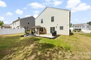 4715 McClure Rd, Charlotte, NC 28216 - Photo 25