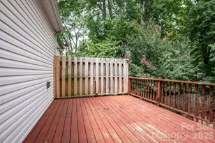 9406 Golden Pond Dr, Charlotte, NC 28269 - Photo 33