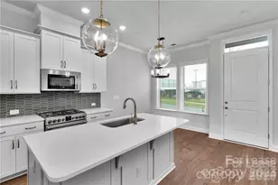 6327 Southgrove St, Charlotte, NC 28277 - Photo 7