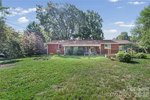 323 Meadowbrook Dr, Matthews, NC 28104 - Photo 33