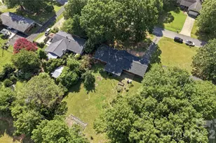 323 Meadowbrook Dr, Matthews, NC 28104 - Photo 37