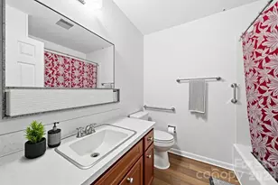 323 Meadowbrook Dr, Matthews, NC 28104 - Photo 15