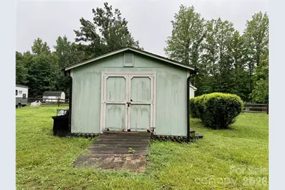 2475 Shelton Avenue, Statesville, NC 28677 - Photo 17