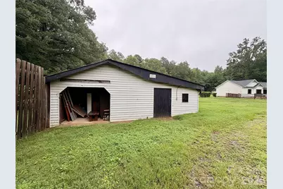 2475 Shelton Avenue, Statesville, NC 28677 - Photo 15