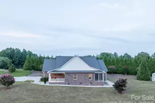 100 Rivercliff Dr, Hudson, NC 28638 - Photo 3