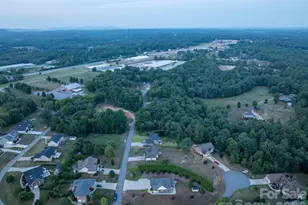 100 Rivercliff Dr, Hudson, NC 28638 - Photo 37
