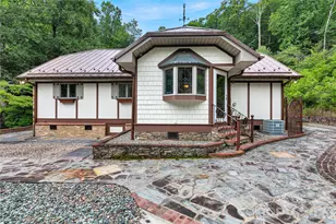 275 Hubbard Holw Rd, Rosman, NC 28772 - Photo 13