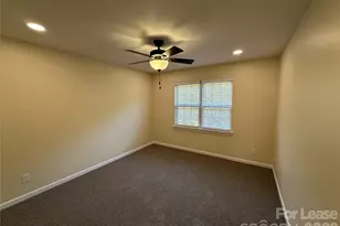 10822 Chamberlain Hall Ct, Charlotte, NC 28277 - Photo 19