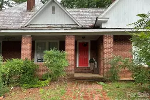 129 Pine St, Rutherfordton, NC 28139 - Photo 3
