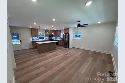 549 Manhasset Road, Charlotte, NC 28209 - Photo 7