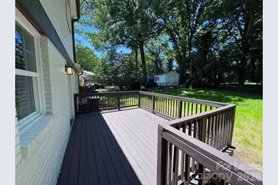 549 Manhasset Road, Charlotte, NC 28209 - Photo 3