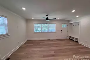 549 Manhasset Rd, Charlotte, NC 28209 - Photo 9