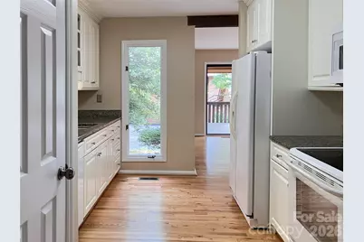 25 Village Drive #25, Asheville, NC 28803 - Photo 11