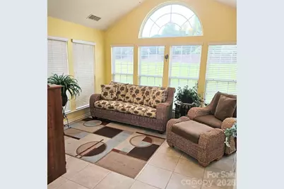 4022 Meadowview Hills Drive, Charlotte, NC 28269 - Photo 15