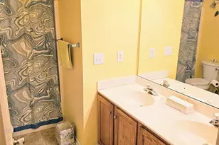 4022 Meadowview Hills Dr, Charlotte, NC 28269 - Photo 9