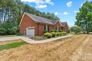 3656 Woodgreen Dr, Lincolnton, NC 28092 - Photo 5