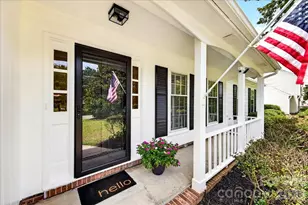 2000 Lawton Bluff Rd, Charlotte, NC 28226 - Photo 9