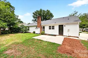 2000 Lawton Bluff Rd, Charlotte, NC 28226 - Photo 33