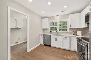 2000 Lawton Bluff Rd, Charlotte, NC 28226 - Photo 15