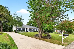 2000 Lawton Bluff Rd, Charlotte, NC 28226 - Photo 7