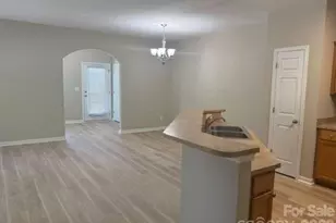17450 Caldwell Track Dr, Cornelius, NC 28031 - Photo 3