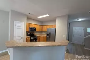 17450 Caldwell Track Dr, Cornelius, NC 28031 - Photo 7