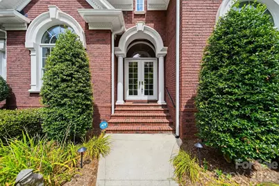 3745 Pinecrest Drive NE, Hickory, NC 28601 - Photo 3