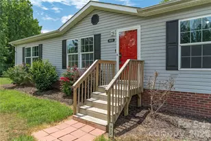 922 Lavender Rd, Grover, NC 28073 - Photo 7