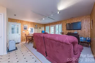 275 Allen Mountain Dr, Black Mountain, NC 28711 - Photo 23