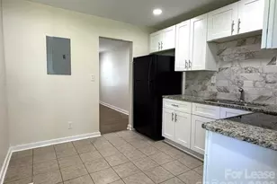 19612 Oak St, Cornelius, NC 28031 - Photo 5