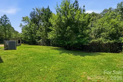 9815 Caledenia Drive, Huntersville, NC 28078 - Photo 5
