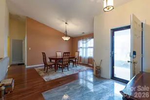 9704 Aventide Ln, Charlotte, NC 28215 - Photo 3