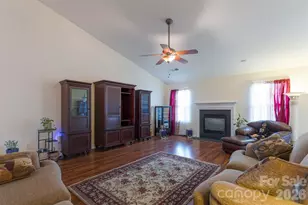 9704 Aventide Ln, Charlotte, NC 28215 - Photo 13