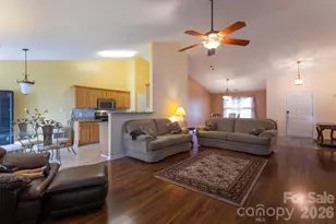 9704 Aventide Ln, Charlotte, NC 28215 - Photo 15