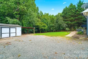 5226 Rockwood Rd, Charlotte, NC 28216 - Photo 41