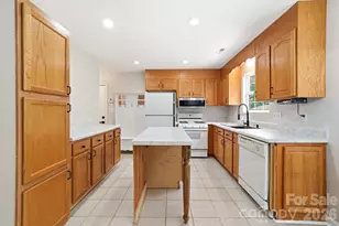 5226 Rockwood Rd, Charlotte, NC 28216 - Photo 13
