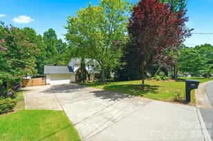 5226 Rockwood Rd, Charlotte, NC 28216 - Photo 3