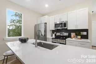 8931 Sharonbrook Dr, Charlotte, NC 28210 - Photo 15