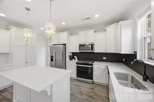 21216 Sanctuary Dr, Lancaster, SC 29720 - Photo 7