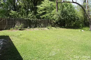 2310 Dundeen St, Charlotte, NC 28216 - Photo 11