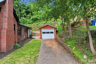 197 Academy St, Canton, NC 28716 - Photo 45